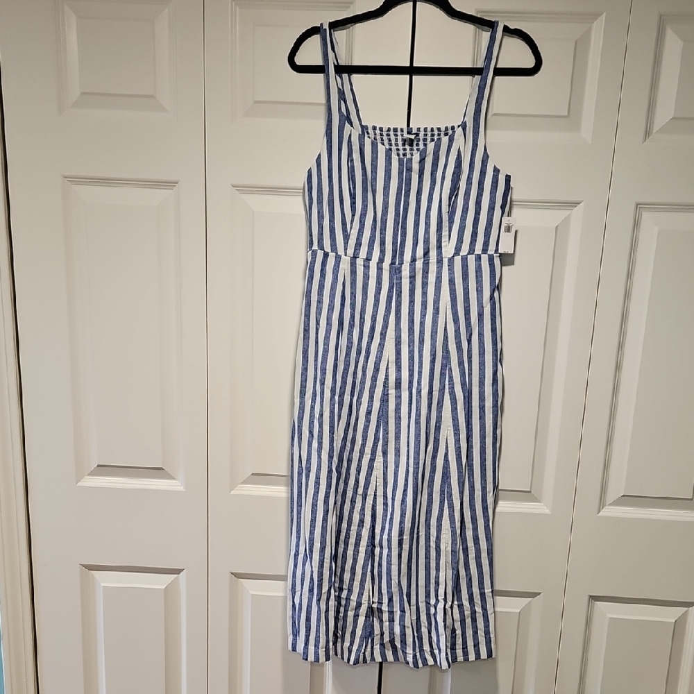 Old Navy2023  Blue and White Strope Sundress